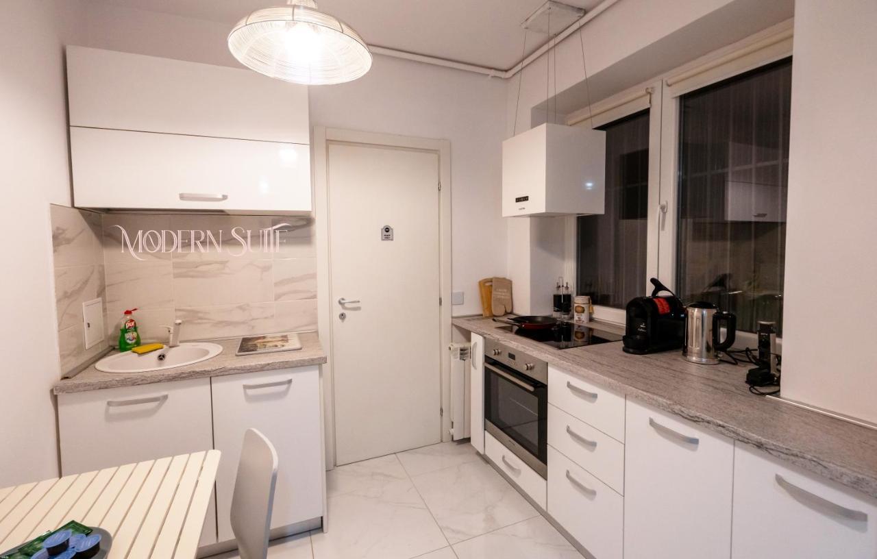 Maera Suites Central ブカレスト エクステリア 写真